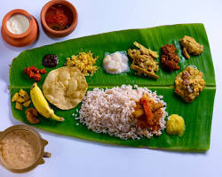 Sadya (Traditional Veg Thali)